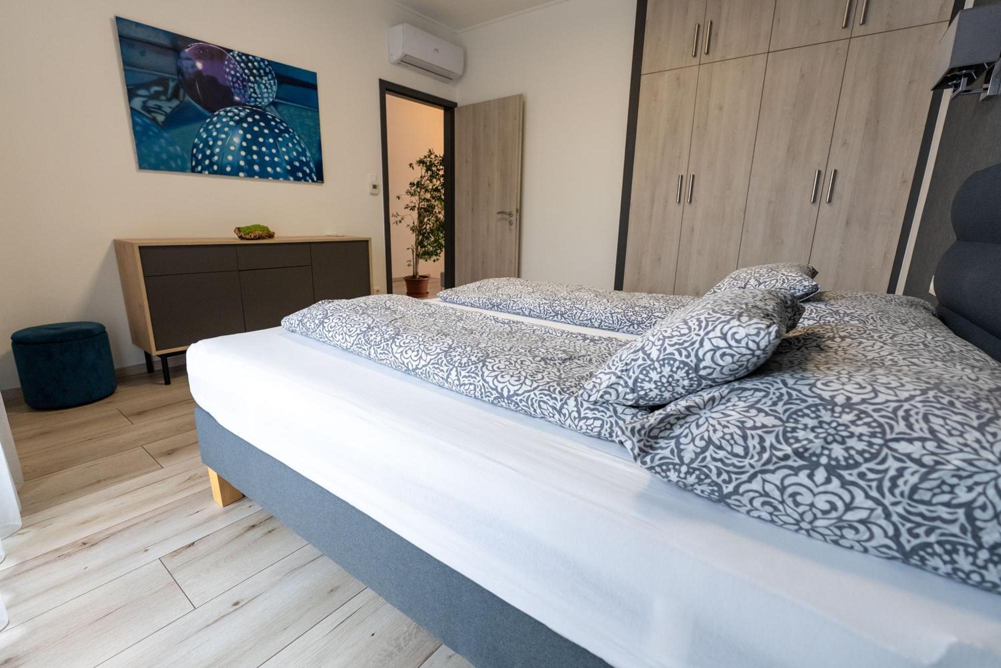 Jokai Apartman Dunafoldvar ภายนอก รูปภาพ